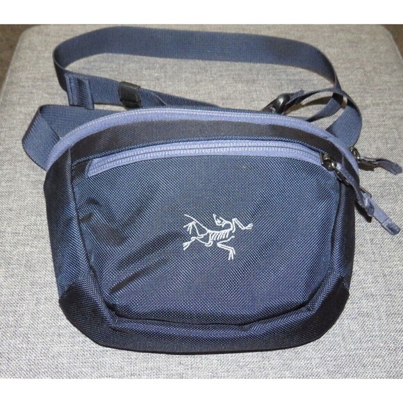 Arc'teryx Maka 1 Waistpack Navy Fanny Pack Belt Bag - Picture 3 of 11